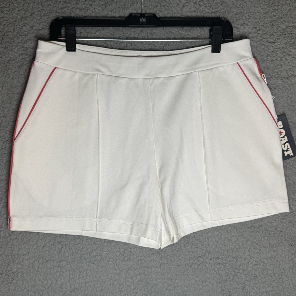 Boast Women's Pickleball Tennis Shorts White with Red Piping‎ Size Large New